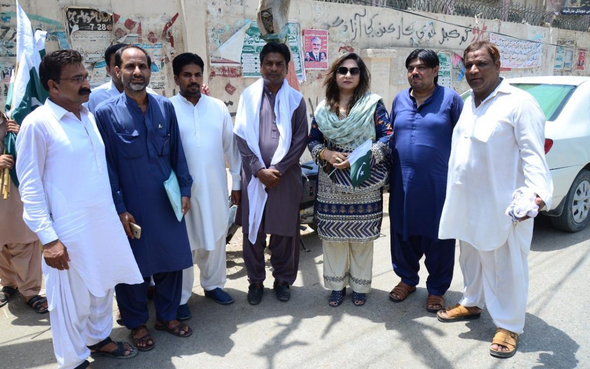 Raily in Haiddrabad Pakistan army izhare yakyati Group Photo Publisher ISP Choudhary Zaheer